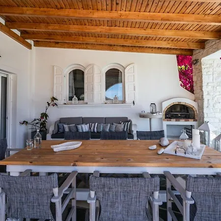 Haritomeni * Парос