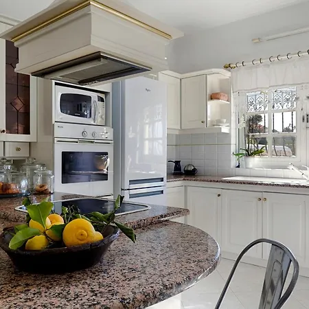 Haritomeni Дом отдыха Парос