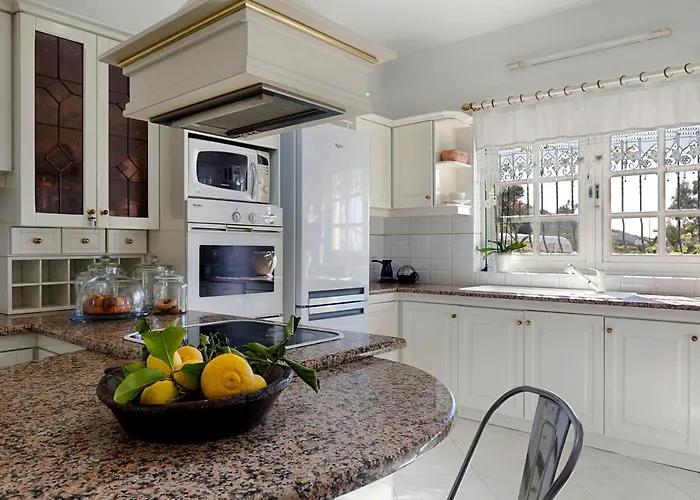 Haritomeni 펜션 Páros